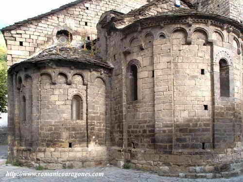 DETALLE DE LA CABECERA DEL TEMPLO